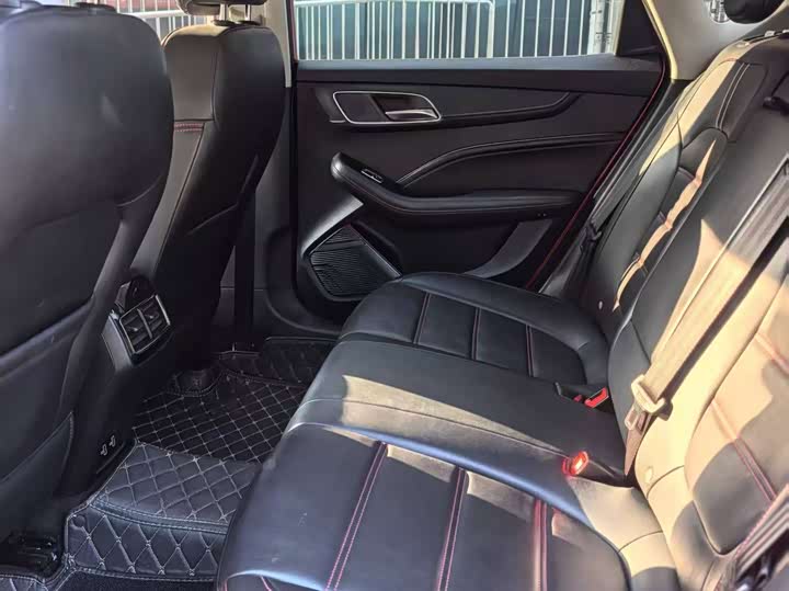 Фото 8 - MG Motor 6