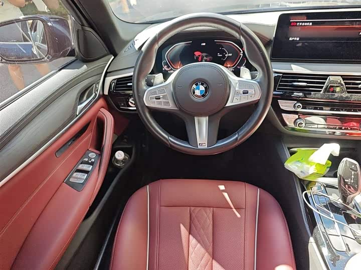 Фото 3 - BMW 5 Series