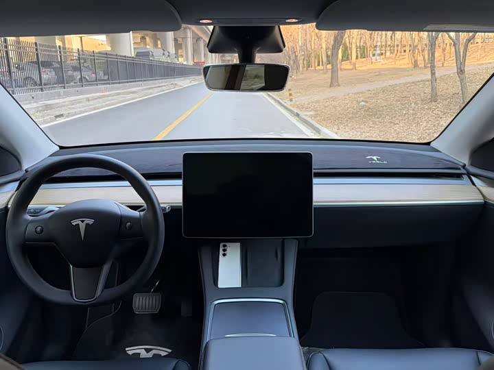 Фото 9 - Tesla Model Y