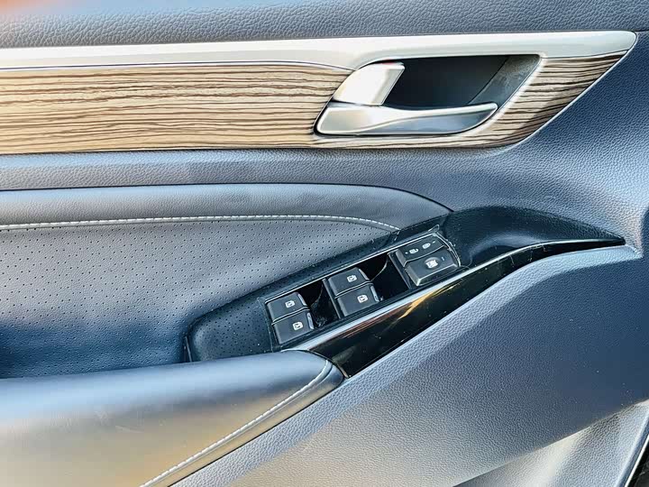 Фото 5 - GAC Trumpchi M8