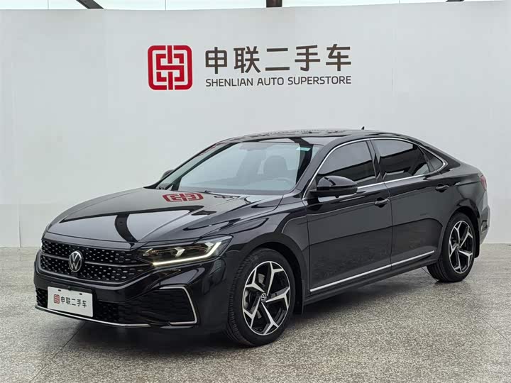 Фото 1 - Volkswagen Passat