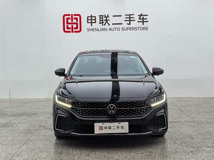 Фото 3 - Volkswagen Passat