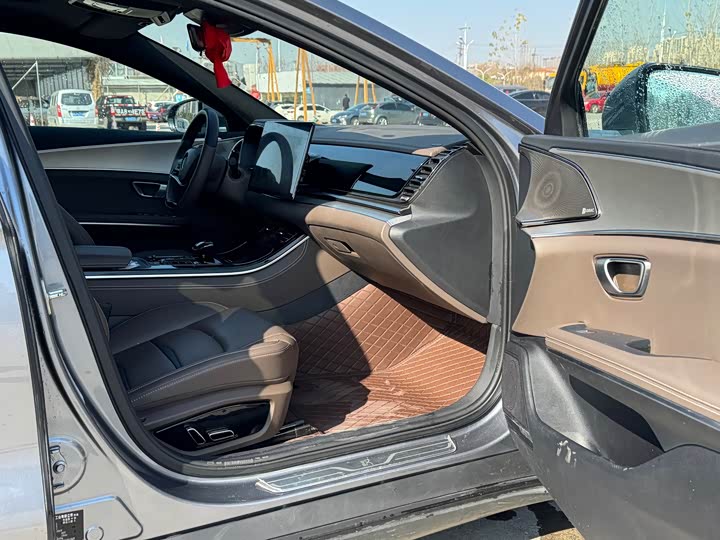 Фото 6 - BYD Han