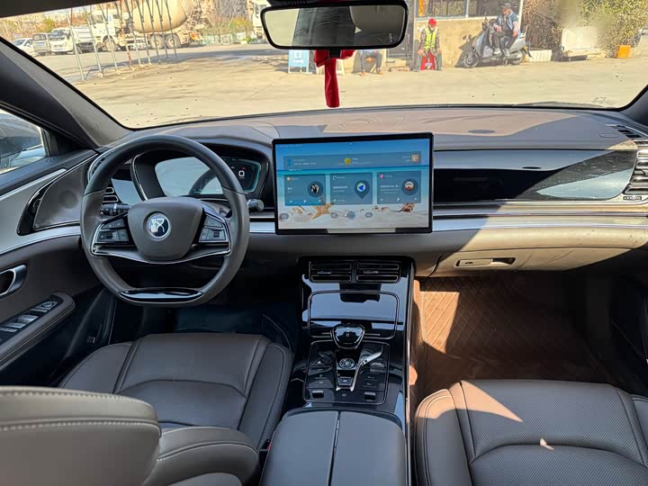 Фото 9 - BYD Han