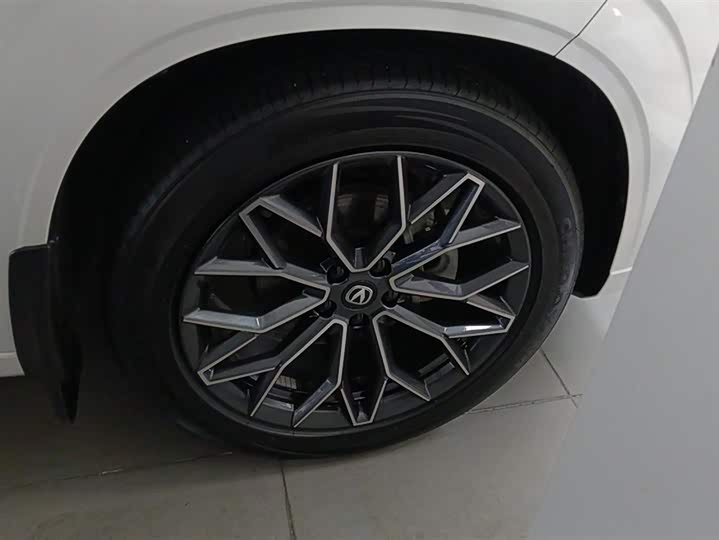 Фото 6 - Changan CS75 Plus