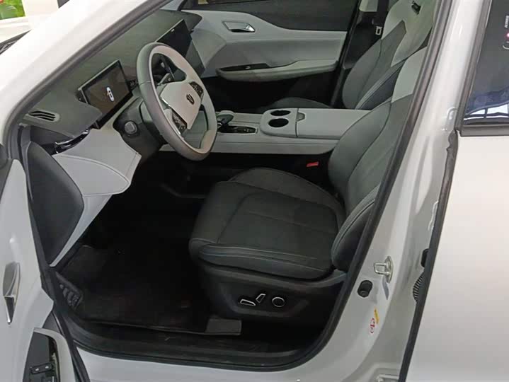 Фото 9 - Changan CS75 Plus