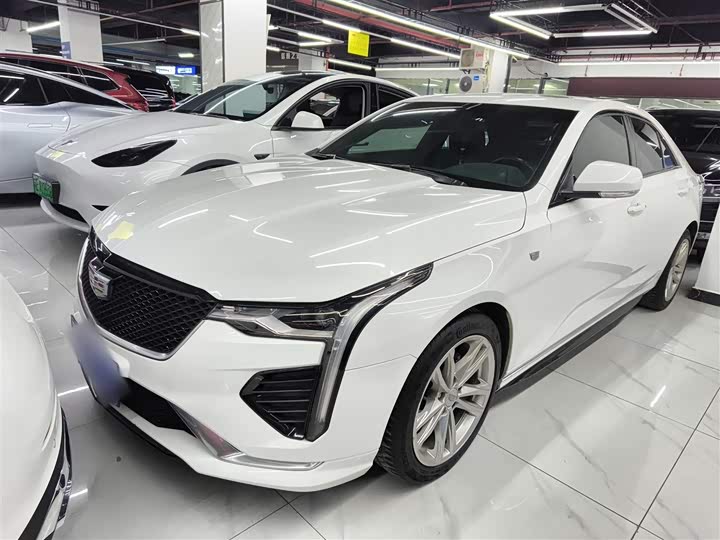 Фото 1 - Cadillac CT4