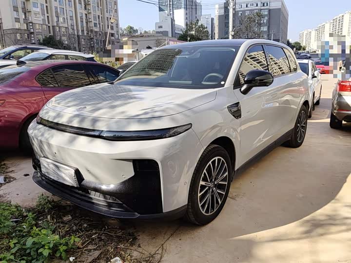 Фото 2 - Leapmotor B10