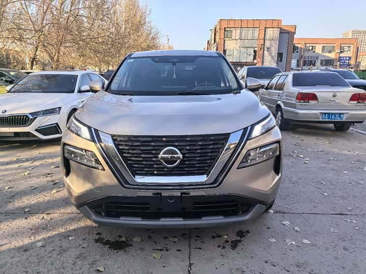 Фото 2 - Nissan X-Trail