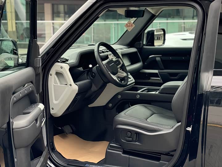 Фото 5 - Land Rover Defender