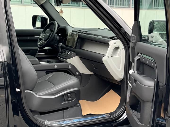 Фото 7 - Land Rover Defender