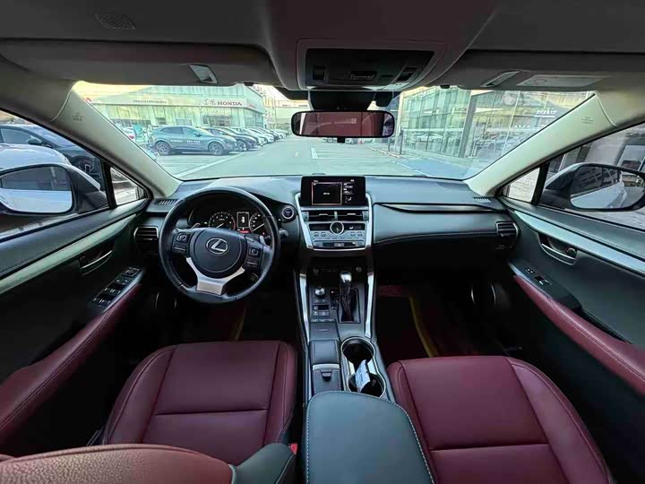 Фото 5 - Lexus NX