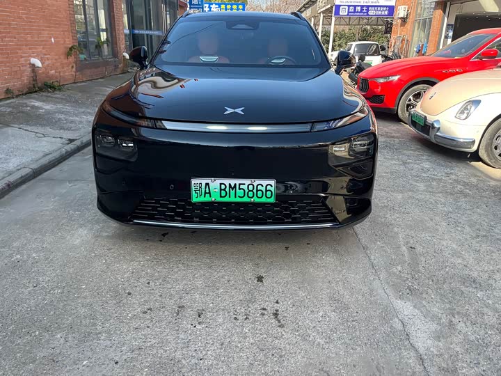 Фото 2 - XPeng G9