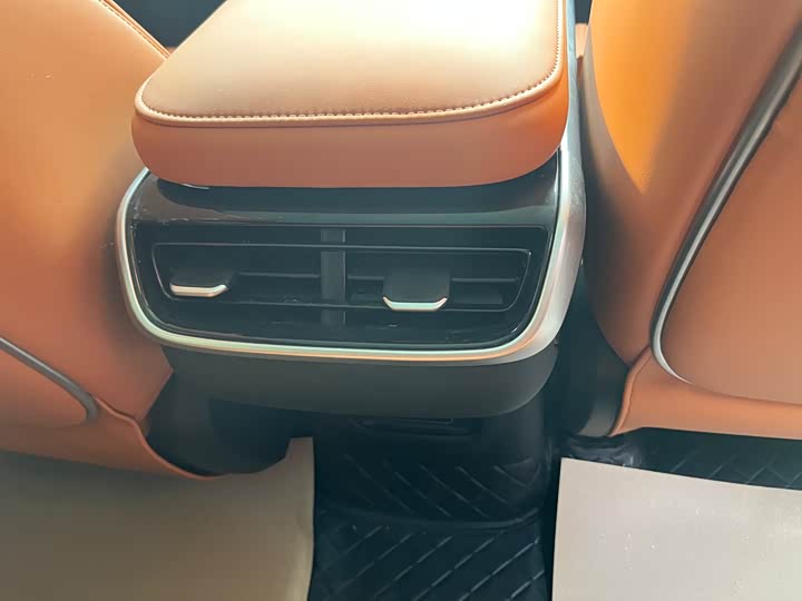 Фото 7 - XPeng G9