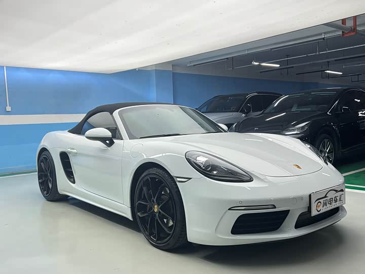 Фото 3 - Porsche 718