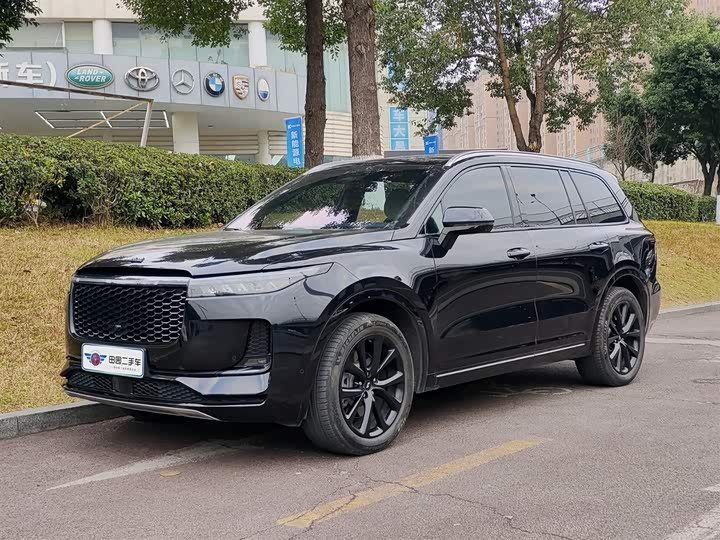 Фото 1 - LiXiang One