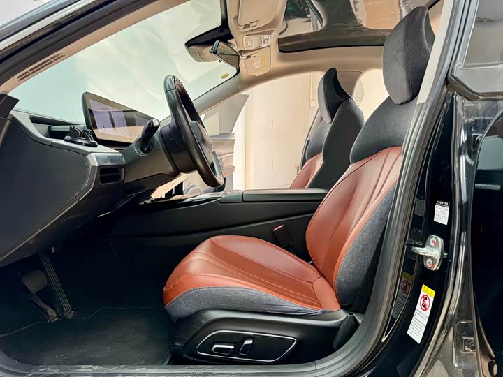 Фото 4 - XPeng P7