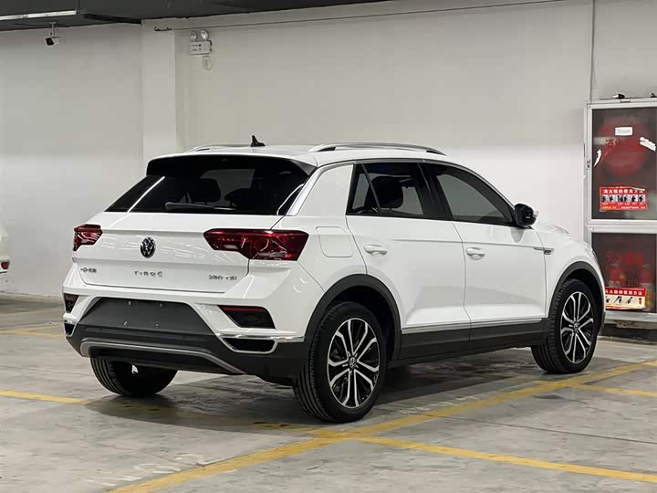 Фото 5 - Volkswagen T-Roc