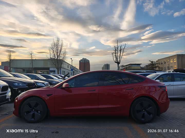 Фото 8 - Tesla Model 3