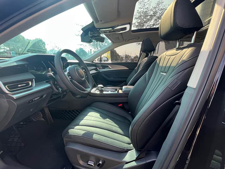 Фото 7 - Hongqi H5