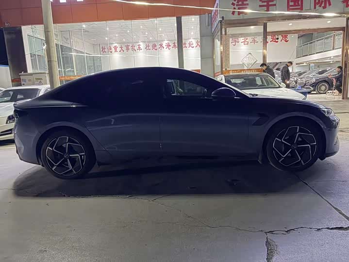 Фото 4 - BYD Seal