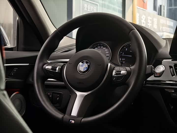 Фото 8 - BMW 1 Series