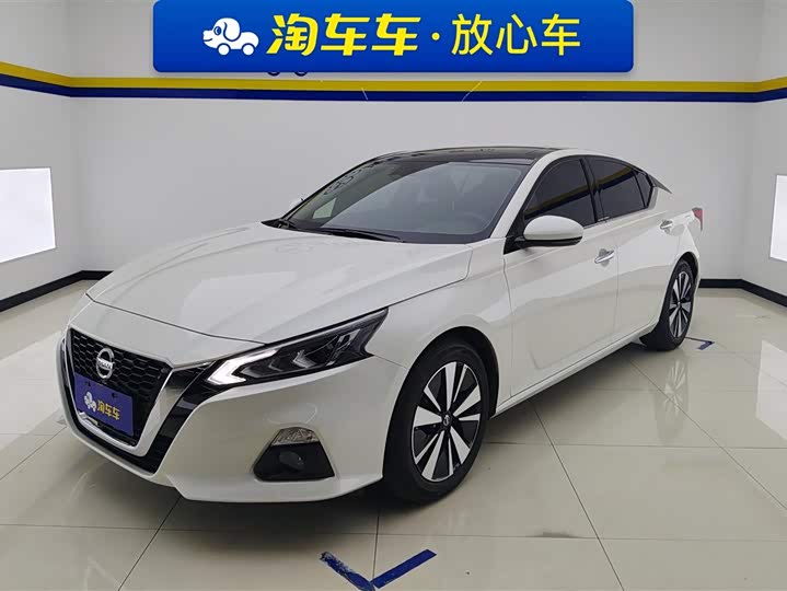 Фото 1 - Nissan Teana