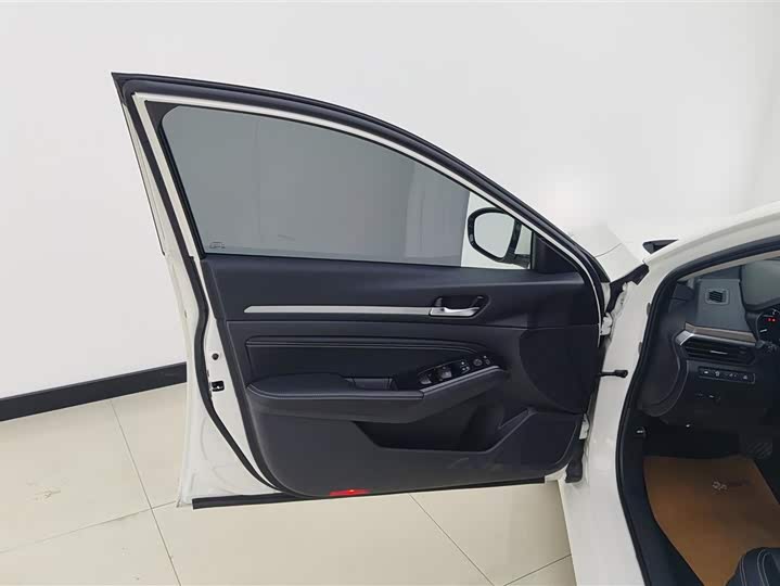 Фото 7 - Nissan Teana