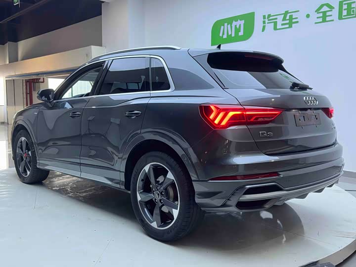 Фото 4 - Audi Q3