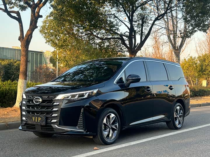 Фото 2 - GAC Trumpchi M6