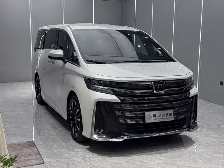 Фото 3 - Toyota Vellfire
