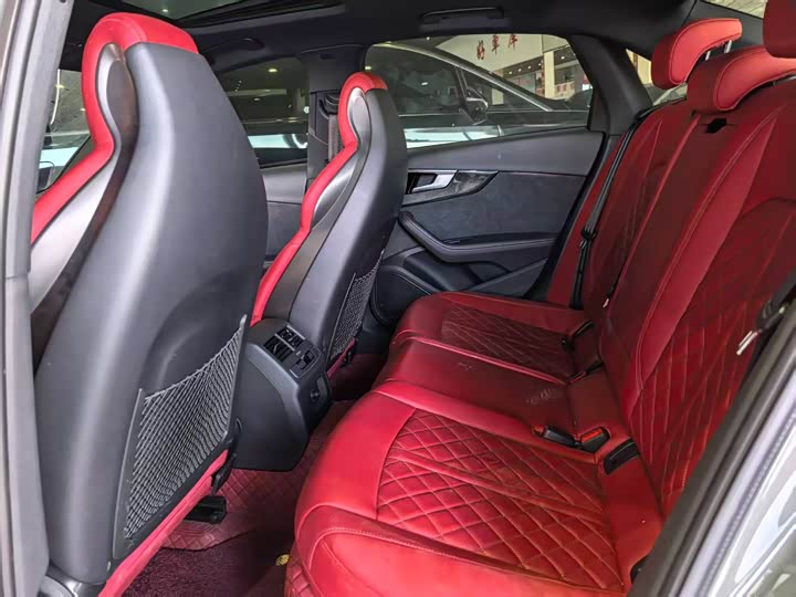 Фото 3 - Audi S4