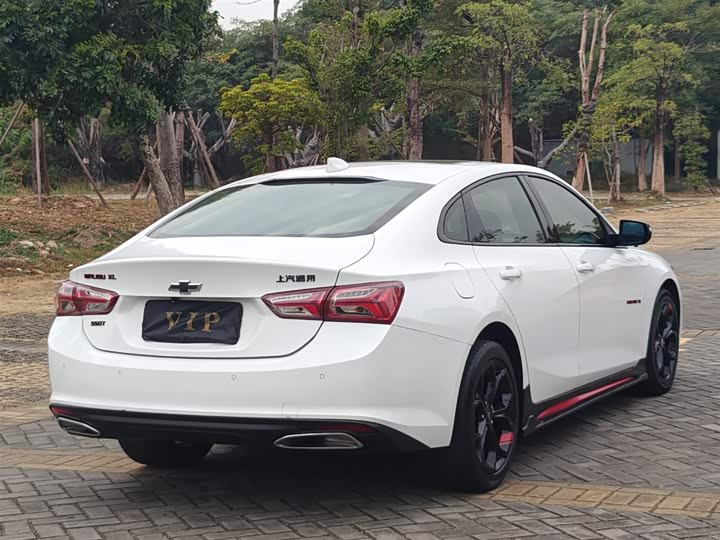 Фото 4 - Chevrolet Malibu XL