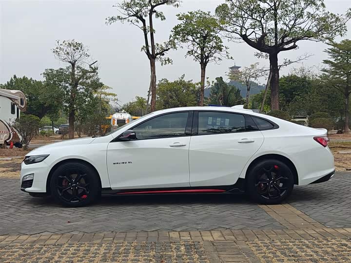 Фото 7 - Chevrolet Malibu XL