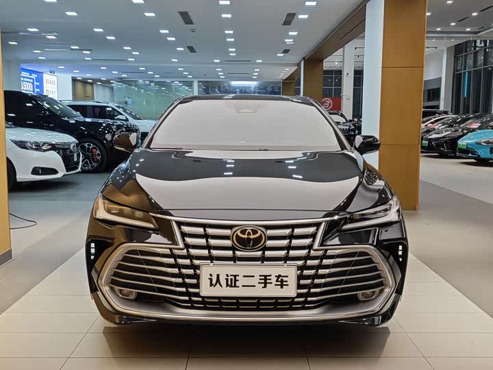 Фото 3 - Toyota Avalon