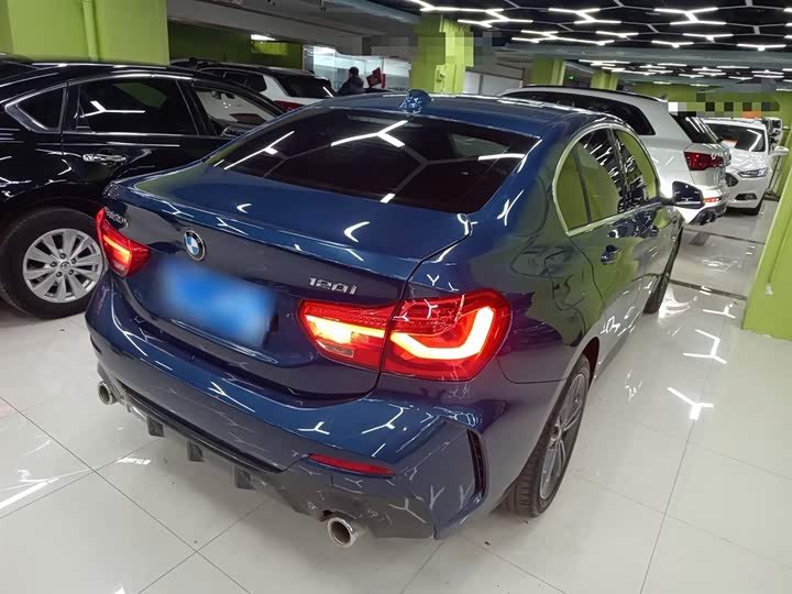 Фото 7 - BMW 1 Series