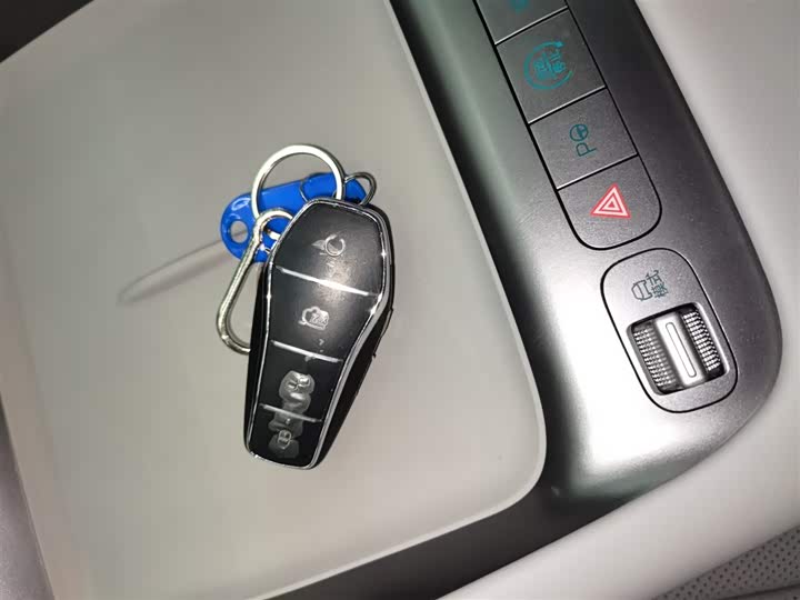 Фото 9 - BYD Sea Lion 06 Hybrid/EV