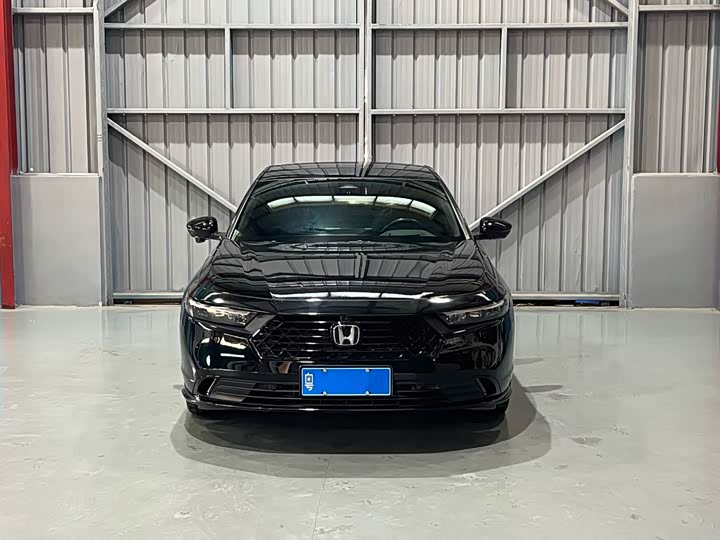 Фото 2 - Honda Accord