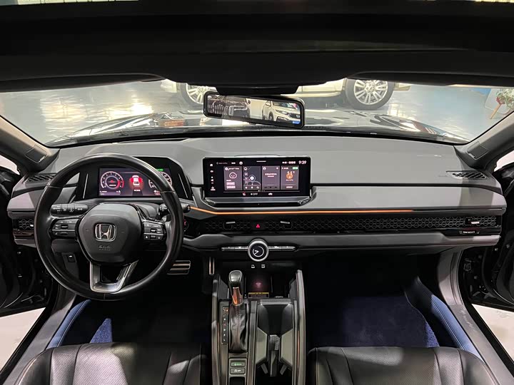 Фото 5 - Honda Accord