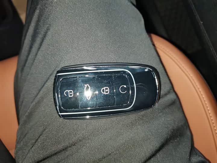 Фото 9 - Chery Tiggo 8 Plus