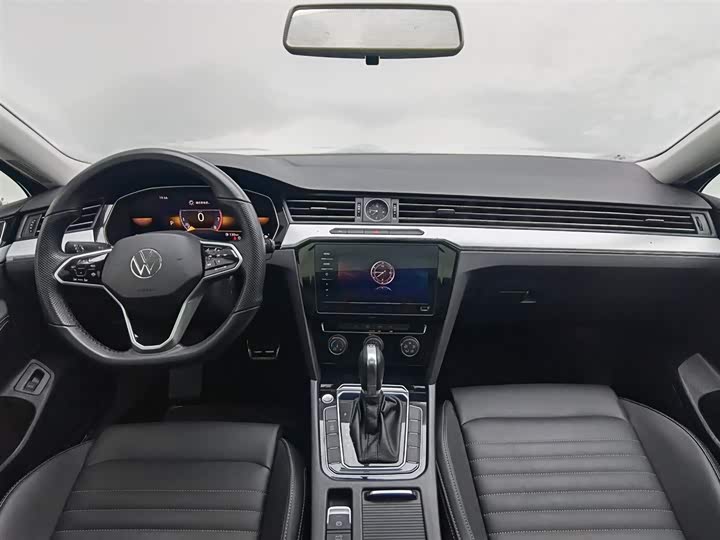 Фото 5 - Volkswagen Magotan