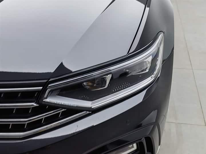 Фото 7 - Volkswagen Magotan