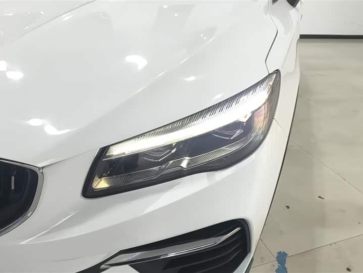 Фото 5 - Geely Emgrand GS