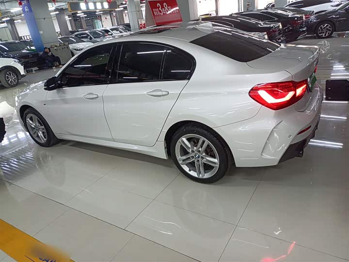 Фото 5 - BMW 1 Series