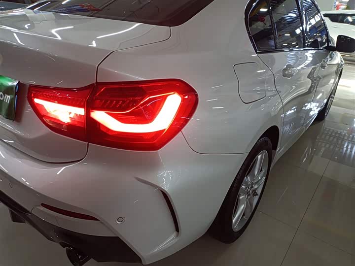 Фото 8 - BMW 1 Series