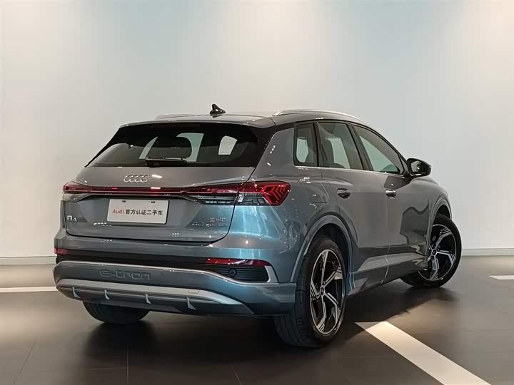 Фото 4 - Audi Q4 e-tron