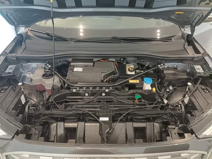 Фото 8 - Audi Q4 e-tron