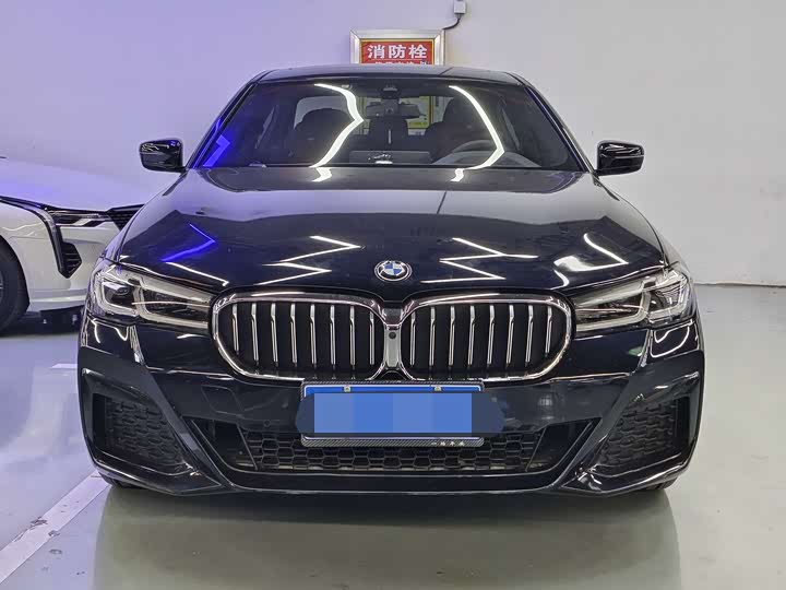 Фото 2 - BMW 5 Series
