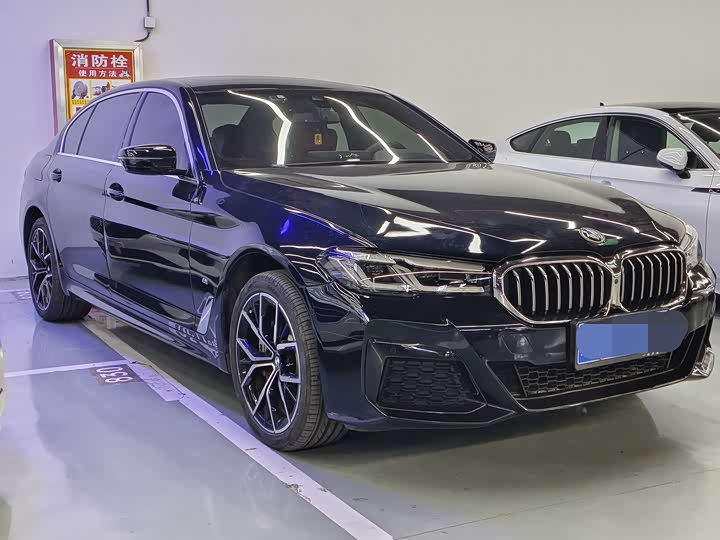 Фото 3 - BMW 5 Series