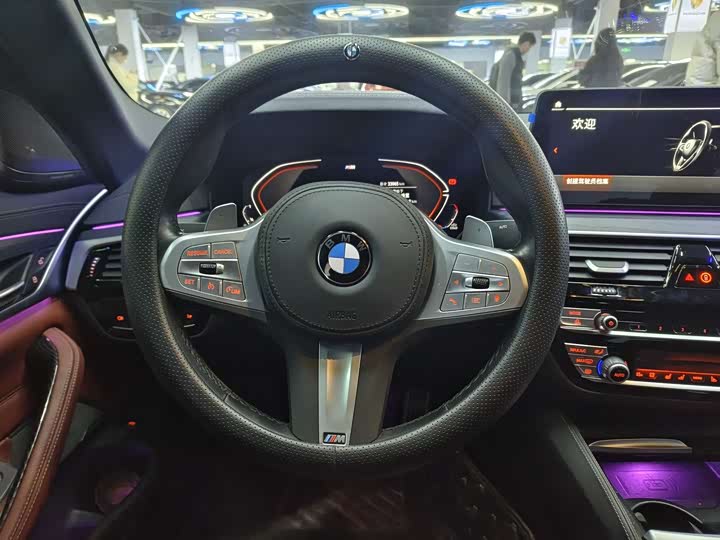 Фото 9 - BMW 5 Series